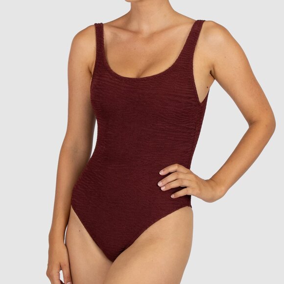 Baku Low Back One Piece - size 8CAN - Picture 2 of 3